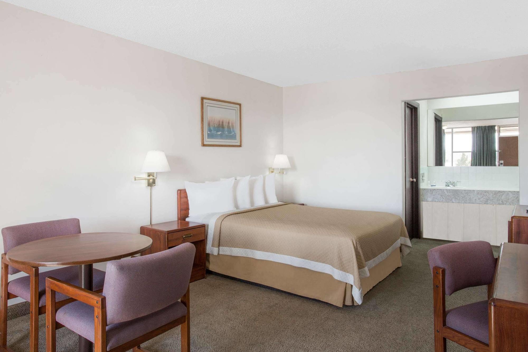 Days Inn By Wyndham Rock Springs Exteriér fotografie