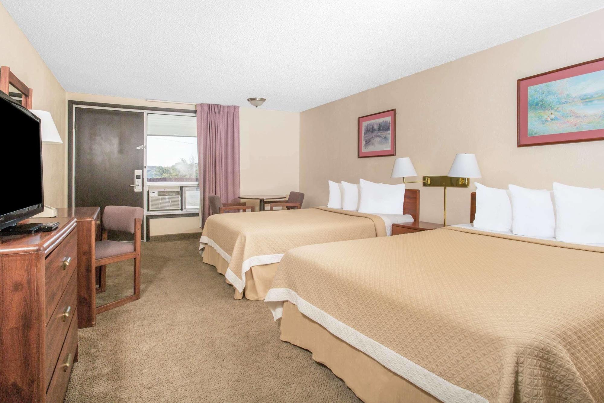 Days Inn By Wyndham Rock Springs Exteriér fotografie
